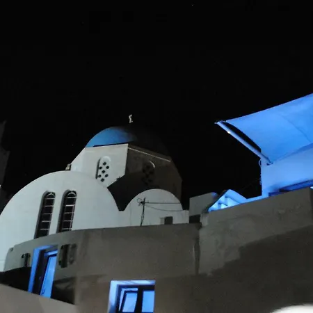 Santorini Dreams *