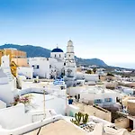 Santorini Dreams * Pýrgos