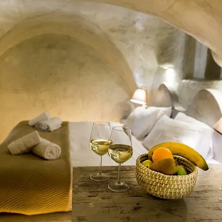 Santorini Dreams * Pyrgos Kallistis