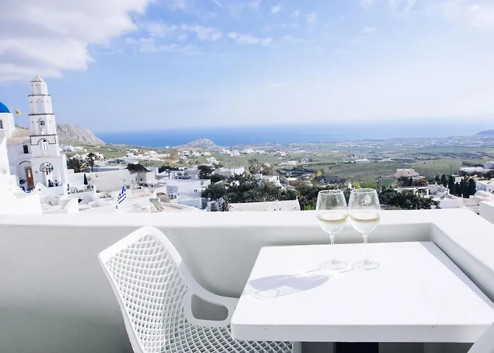 Santorini Dreams * Pýrgos