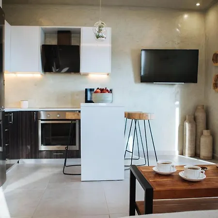 Santorini Dreams Pýrgos